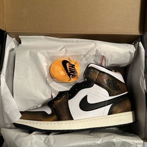 Air jordan 1 mid se